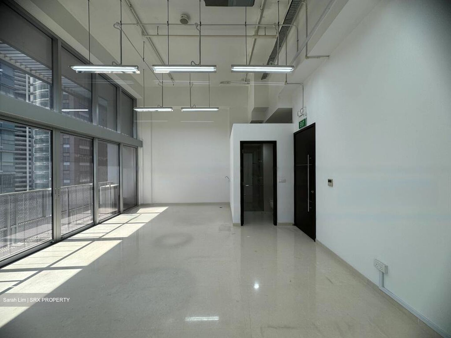 Eon Shenton (D2), Office #479510341